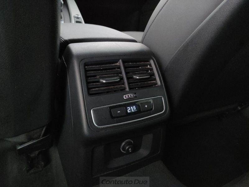 Audi A4 2.0 35 TDI MHEV Business Advanced S Tronic