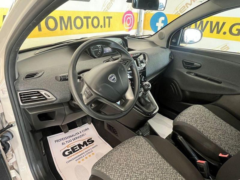 Lancia Ypsilon 1.2 69 CV 5 porte Elefantino Blu