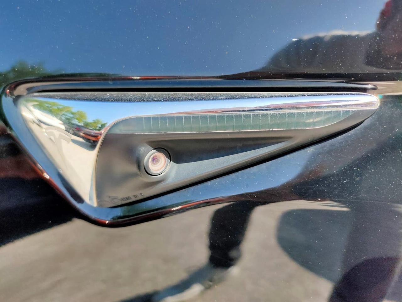 Tesla Model S 100kWh Performance All-Wheel Drive