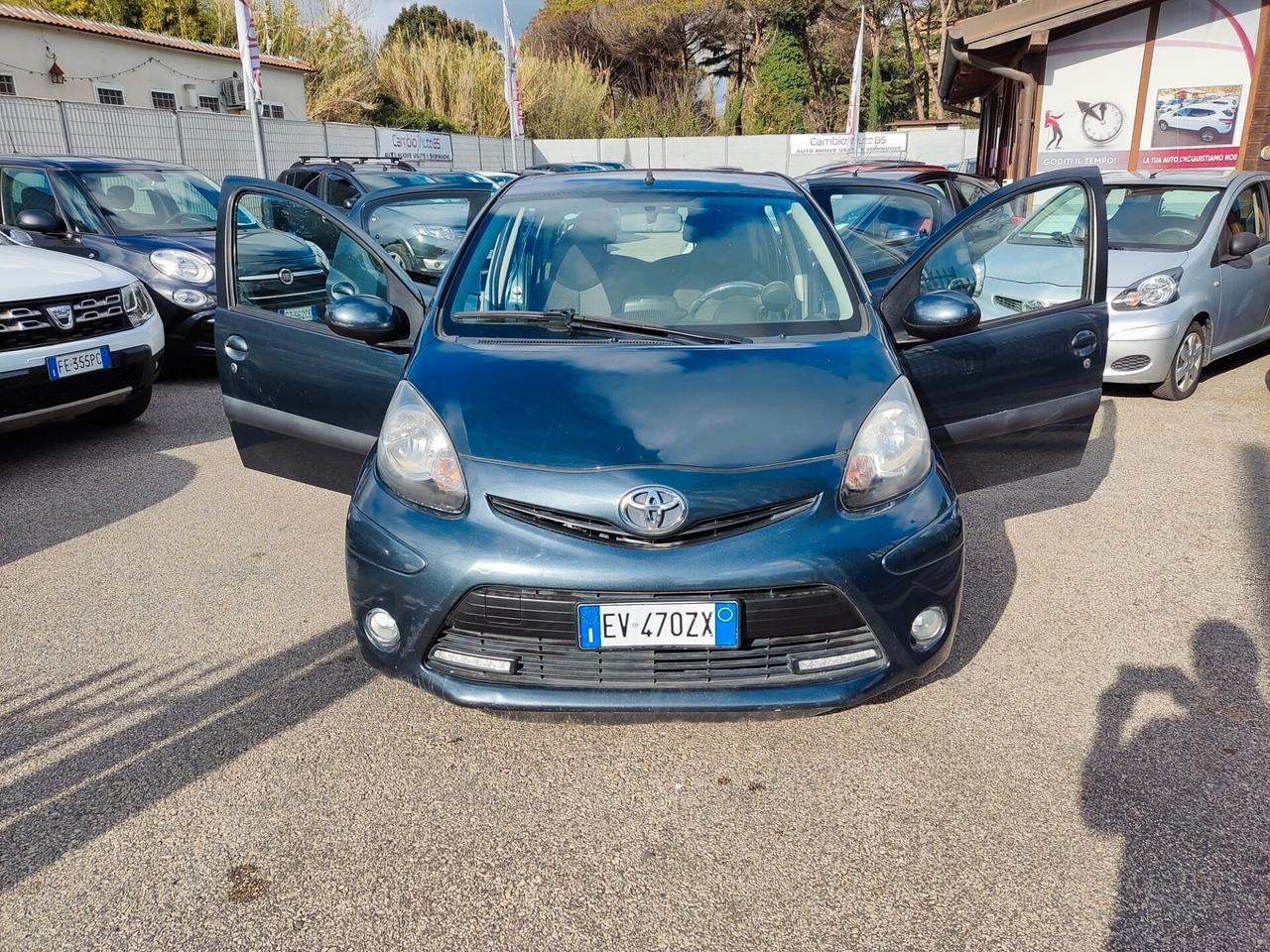 Toyota Aygo 1.0 12V VVT-i 5 porte Lounge Connect MMT