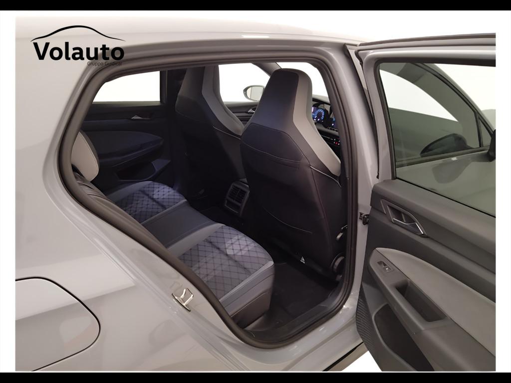 VOLKSWAGEN Golf VIII 2020 - Golf 1.5 tsi evo R-Line 130cv