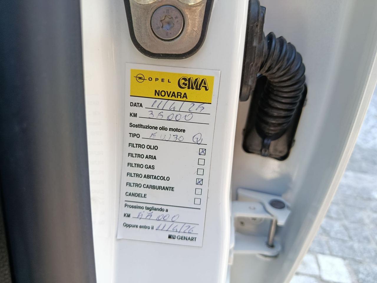 Opel Corsa 1.2 GS Line Direct Injection Turb #6980