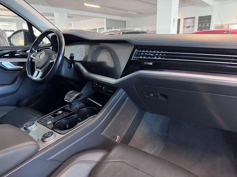 Volkswagen Touareg 3.0 V6 TDI SCR 170kW Advanced