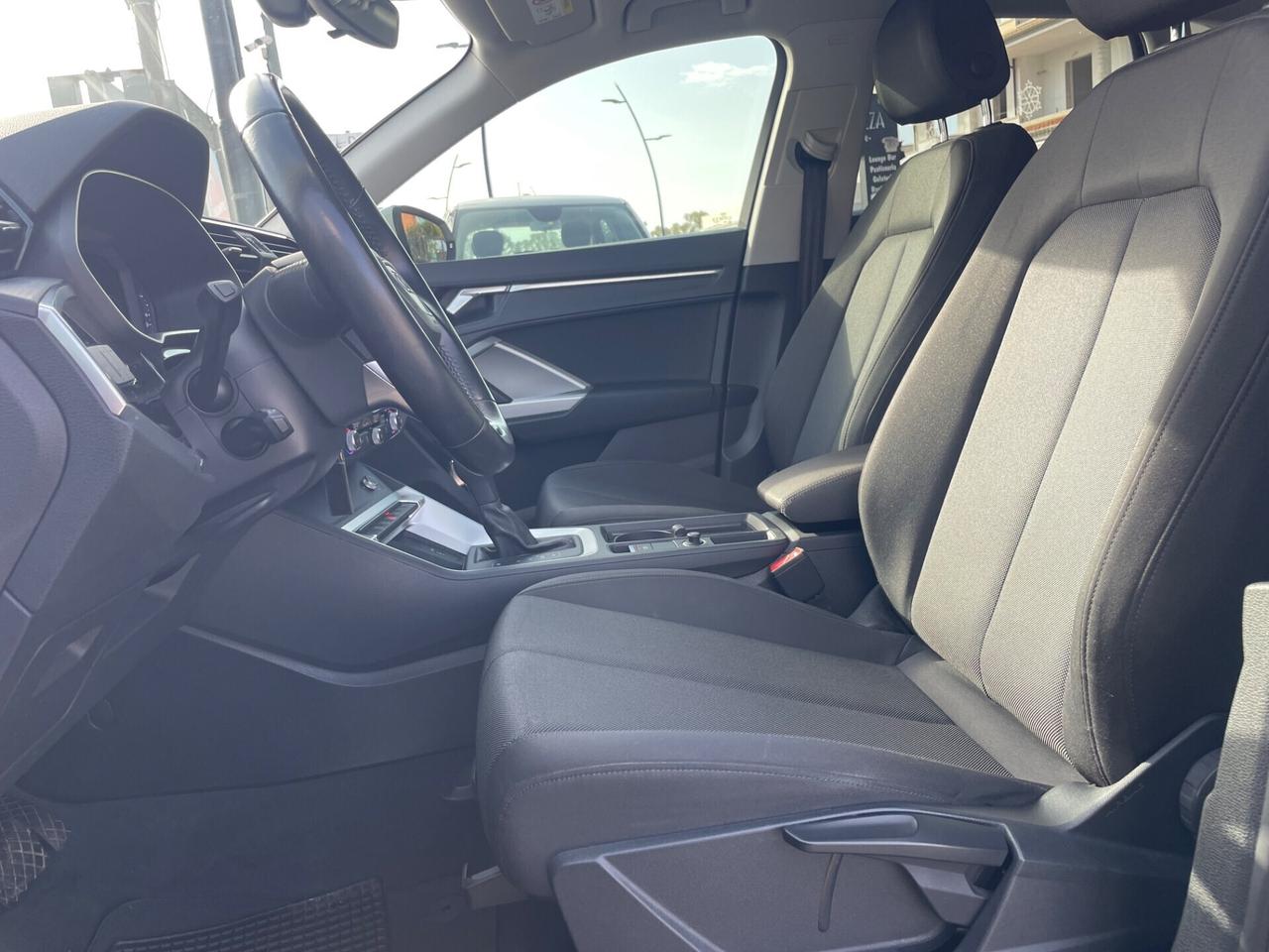 Audi Q3 35 TDI S tronic Business Advanced