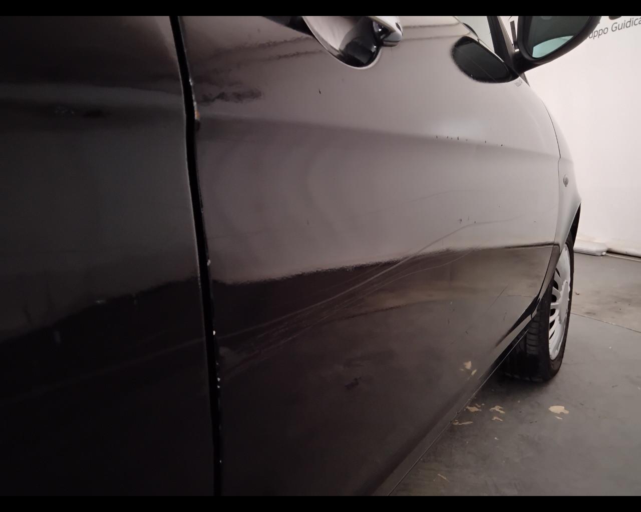 LANCIA Ypsilon II 2007 - Ypsilon 1.2 8v New Oro (oro)