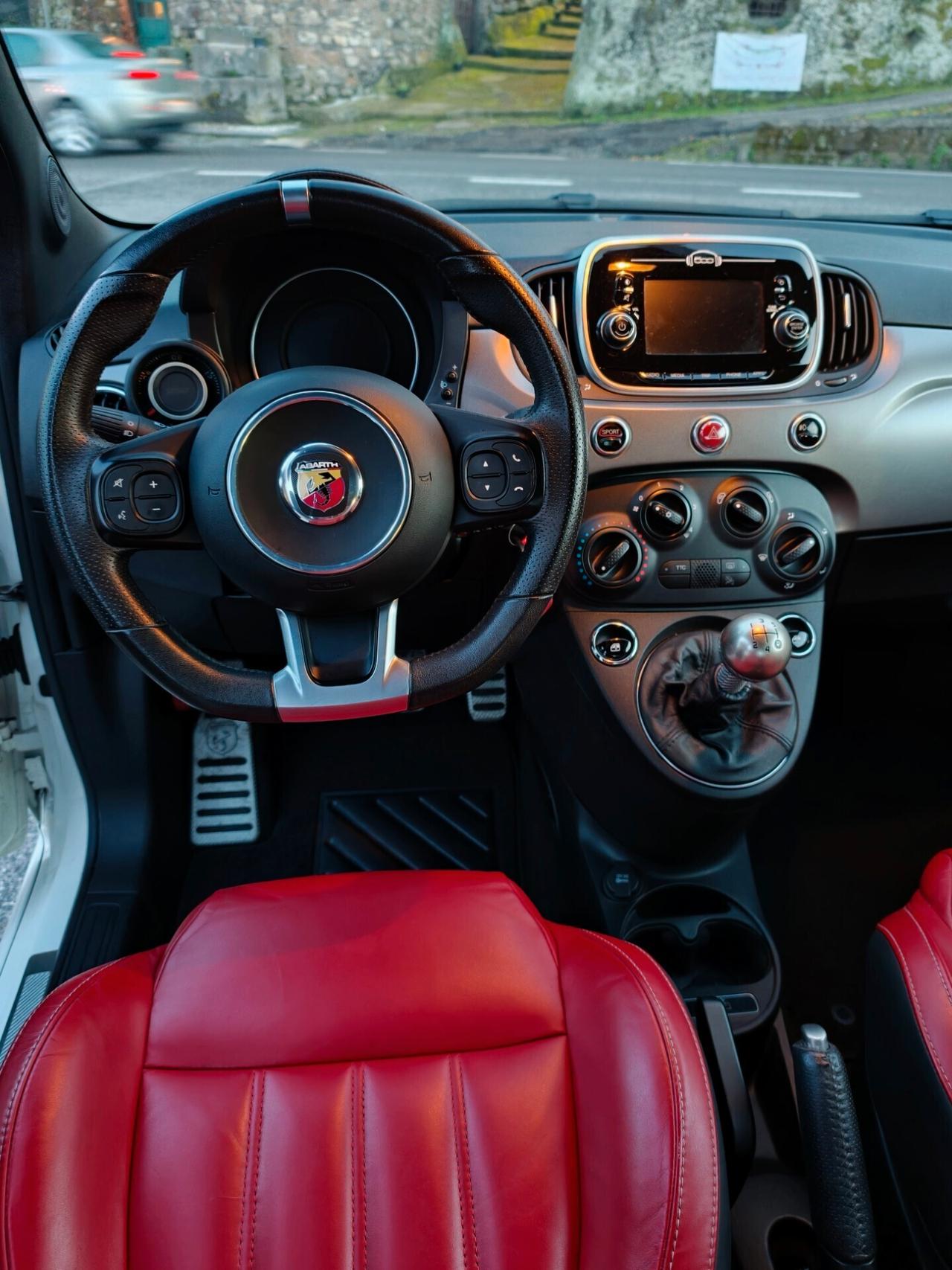 Abarth 595 1.4 Turbo T-Jet 165 CV Turismo