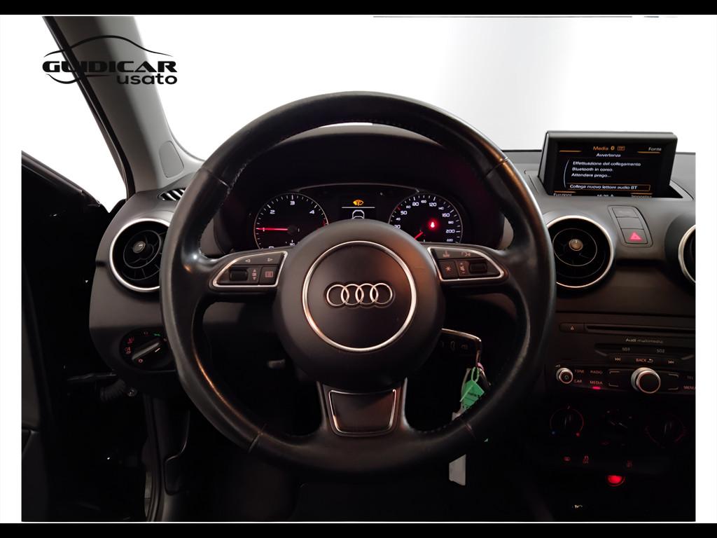 AUDI A1 I 2010 Sportback - A1 Sportback 1.6 tdi Attraction 90cv