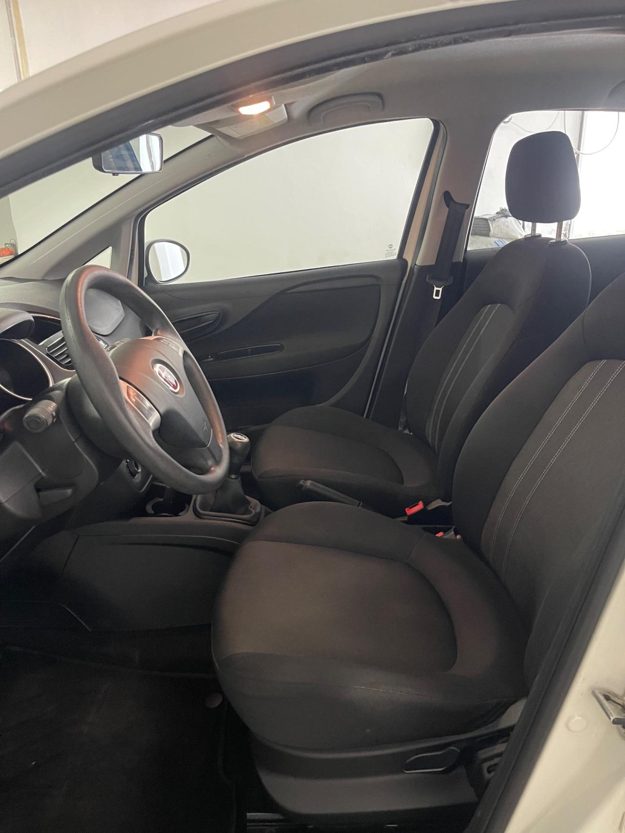 Fiat Punto 1.3 MJT II 75 CV 5 porte Street