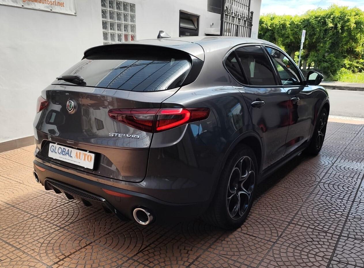 Alfa Romeo Stelvio 2.2 Turbodiesel 190 CV AT8 RWD Executive