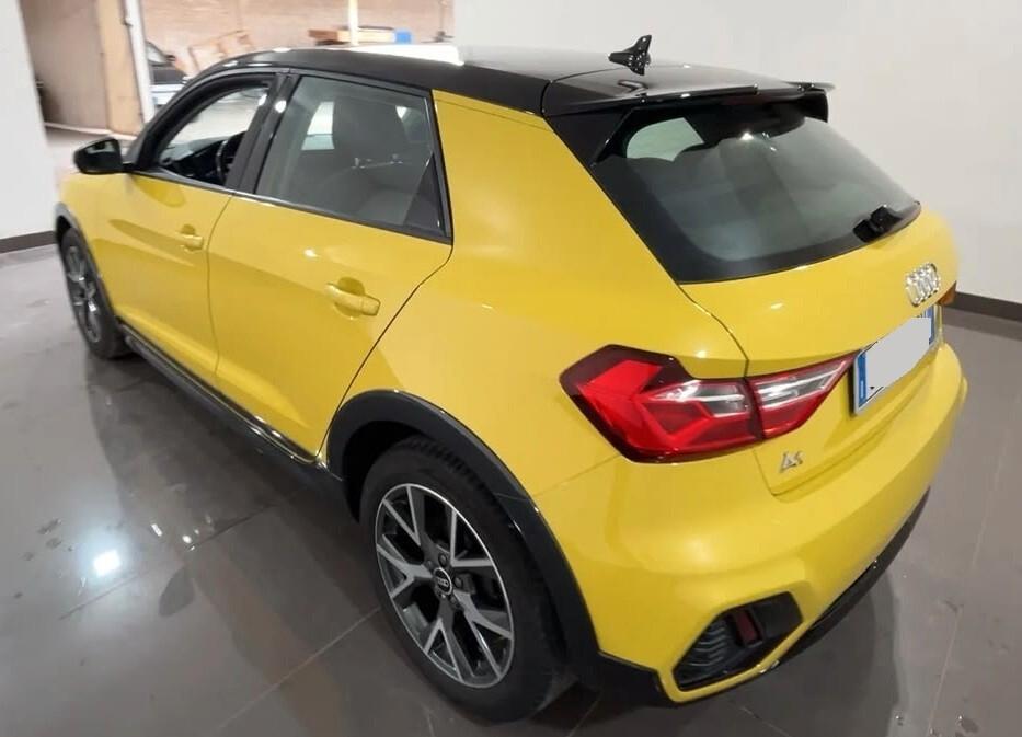 Audi A1 citycarver 30 TFSI Admired