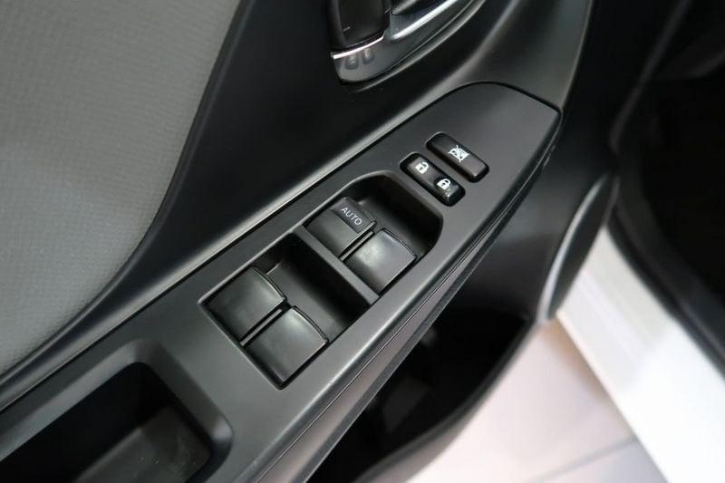 Toyota Yaris Yaris 5p 1.5h Active my16