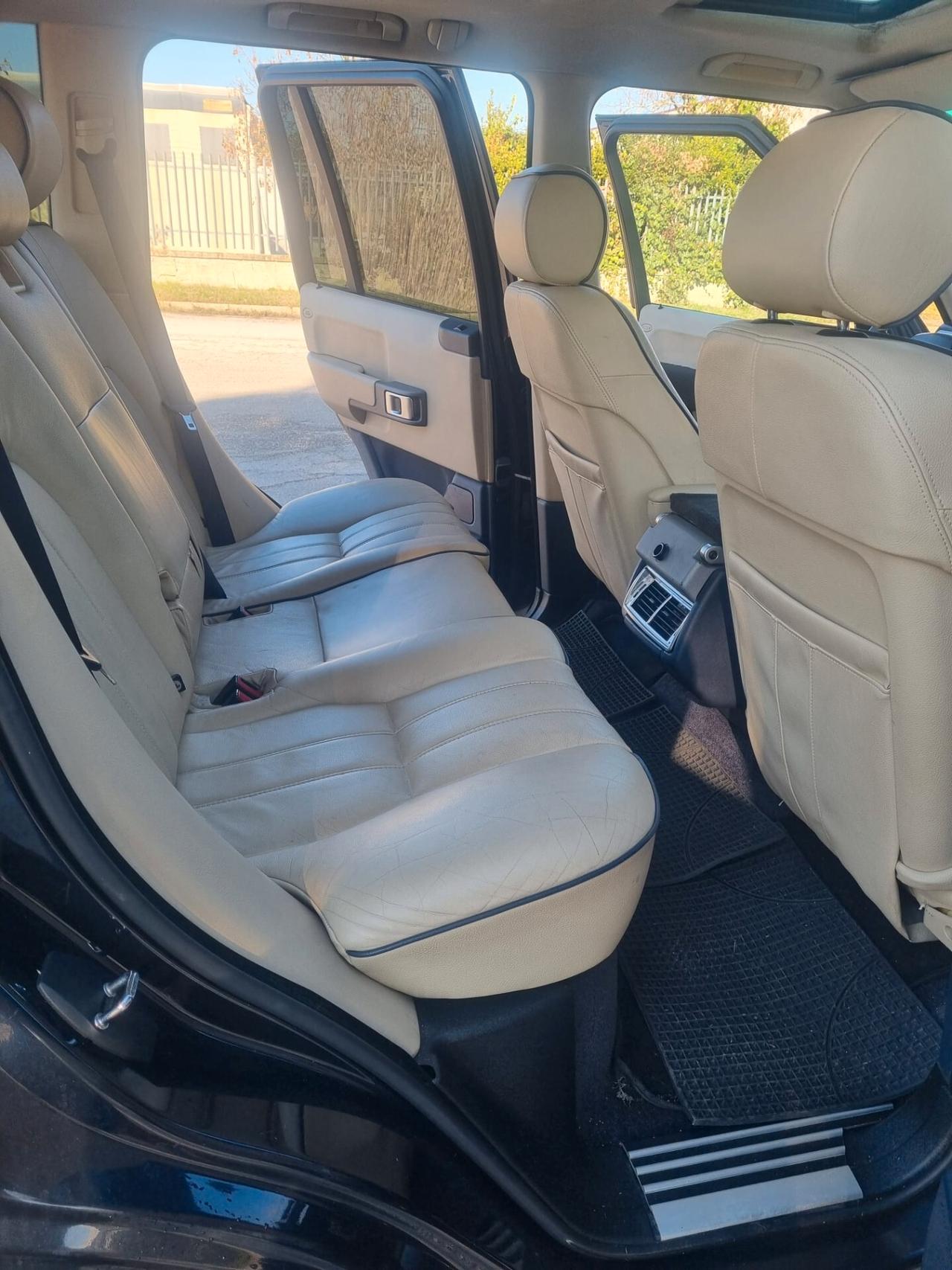 Land Rover Range 3.0 Td6 Vogue Foundry