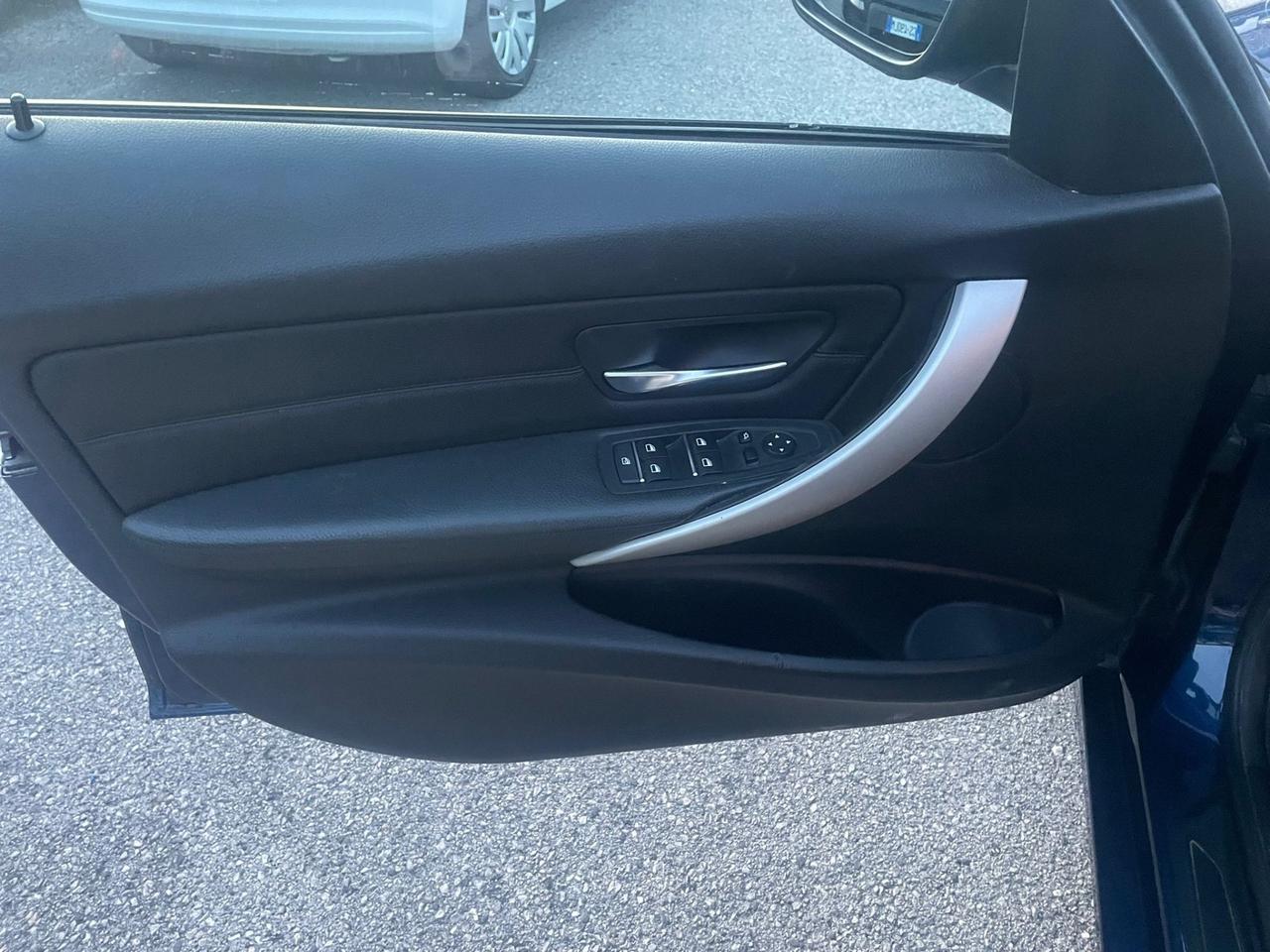 Bmw 318 318d Touring Business Advantage aut.