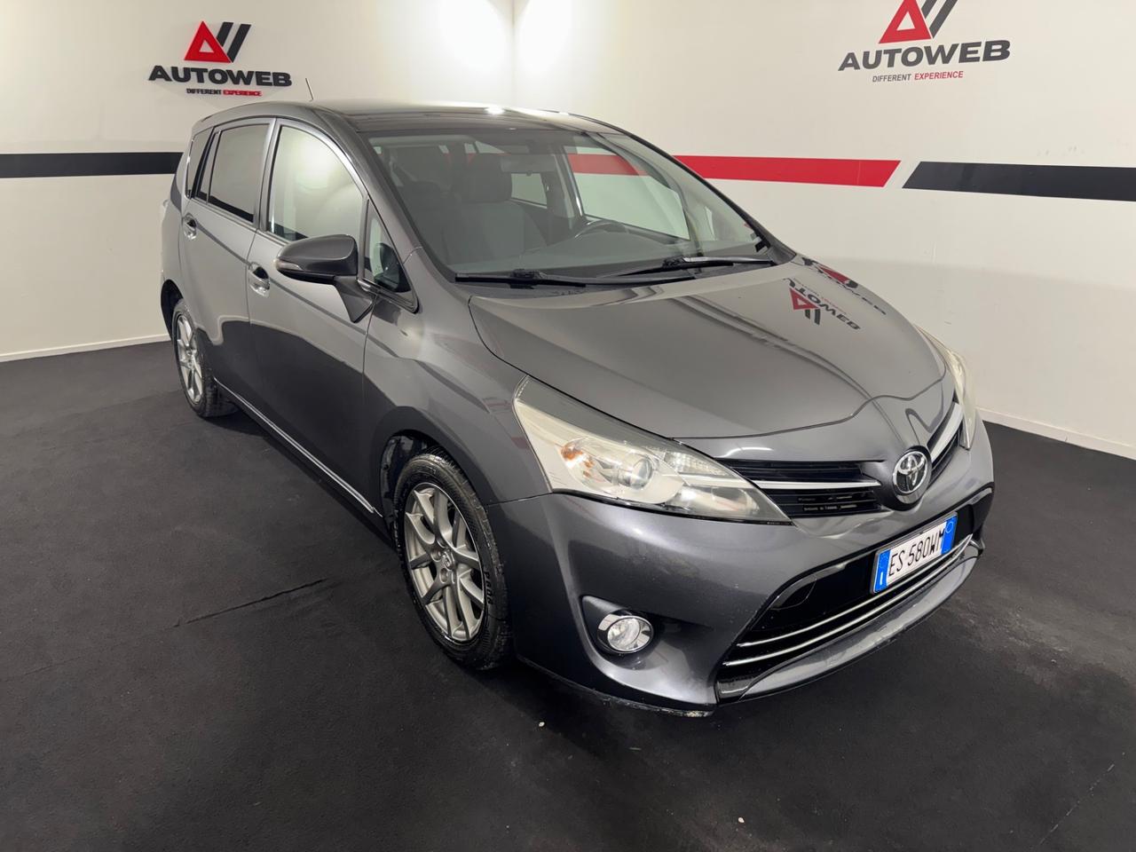 Toyota Verso 2.0 D Active 7 posti TAGLIANDI CERTIFICATI TOYOTA