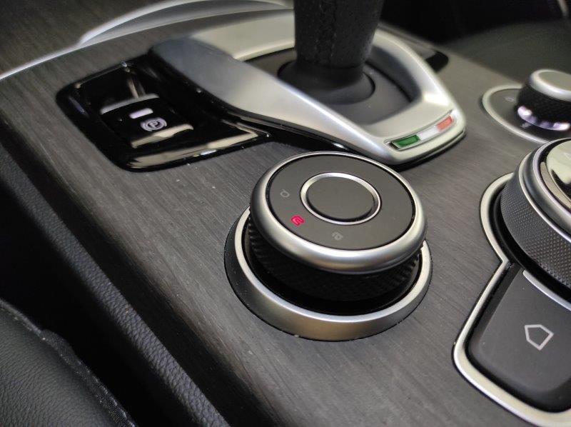 ALFA ROMEO Stelvio - Stelvio 2.0 Turbo 280 CV AT8 Q4 Ti