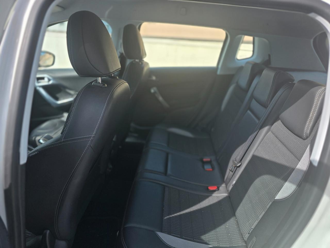 Peugeot 2008 PureTech 82 Allure