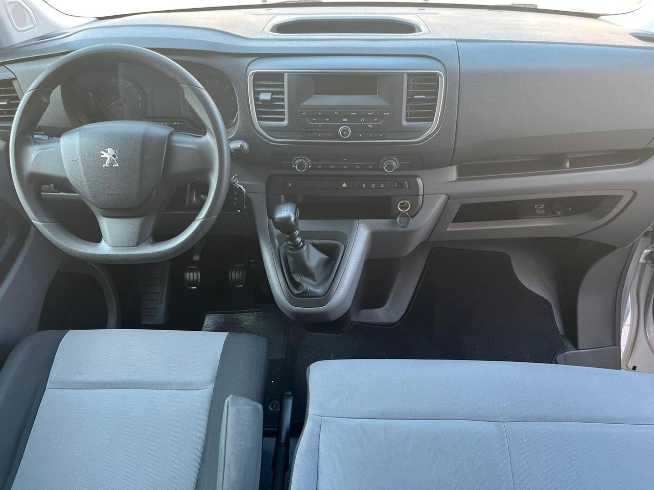 Peugeot Expert BlueHDi 115 S&S PL-TN Combi Standard 9 POSTI