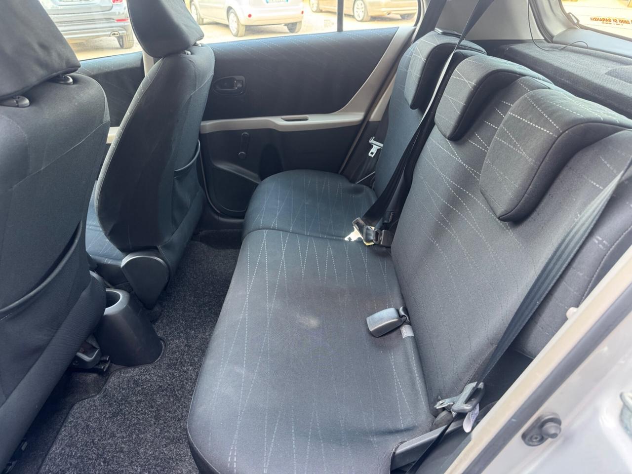 Toyota Yaris Benz automatica
