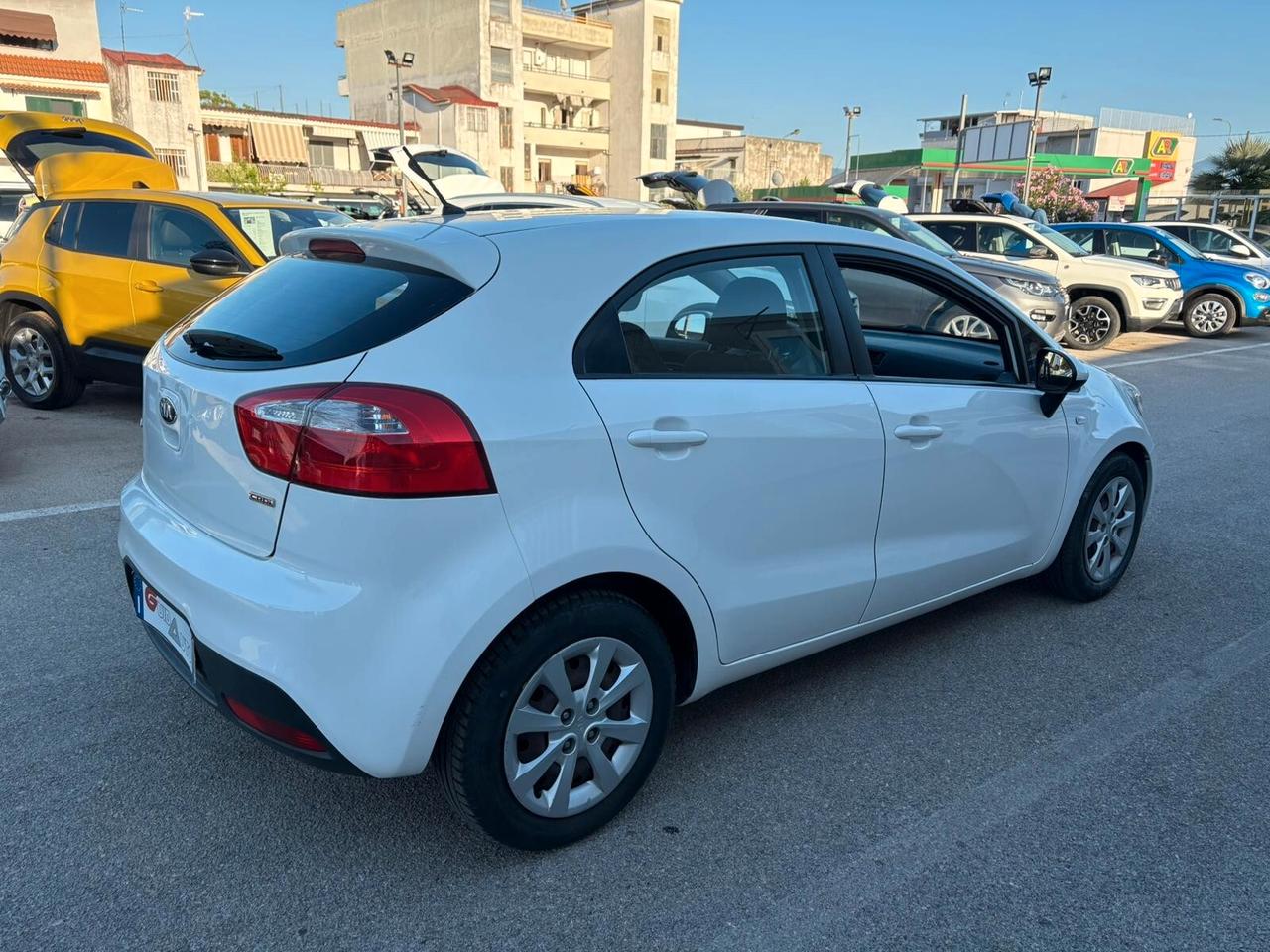 Kia Rio 1.4 CRDi WGT 5p. EX