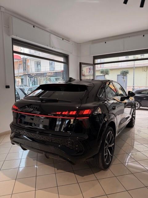 Audi Q3 Sportback Black line 35 TDI S-tronic NEW MODEL