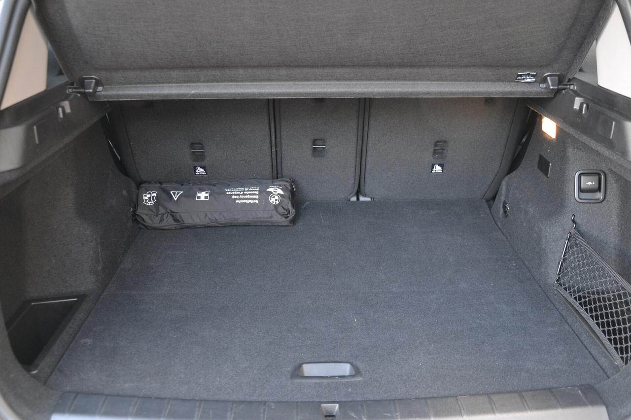 Bmw X1 25e X-DRIVE HYBRID PLUG-IN NAVI+FULL LED+RCAM+PDC+