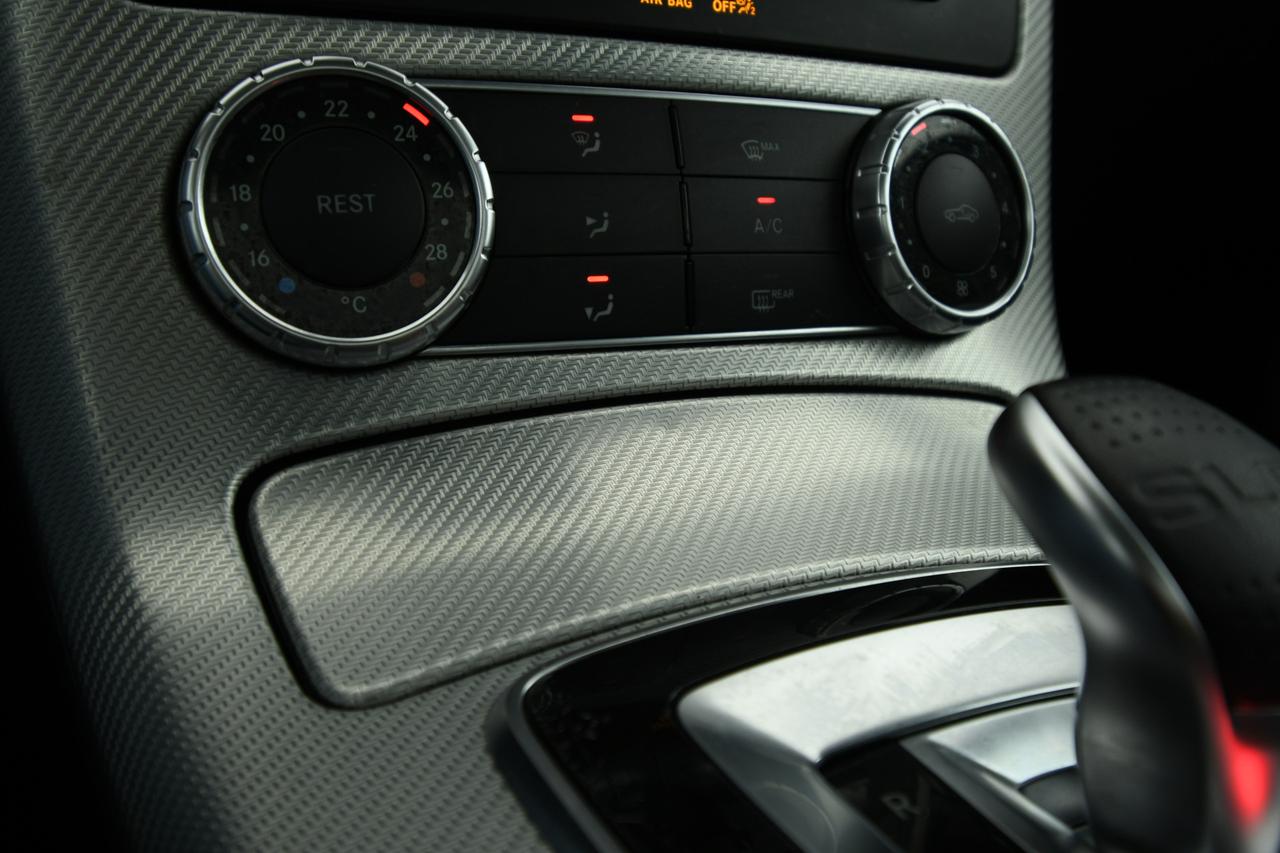 Mercedes-Benz SLC 200 Sport auto CAMERA+LED+C17"