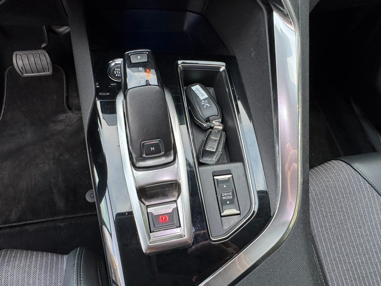 Peugeot 3008 BlueHDi 130 S&S EAT8 Allure