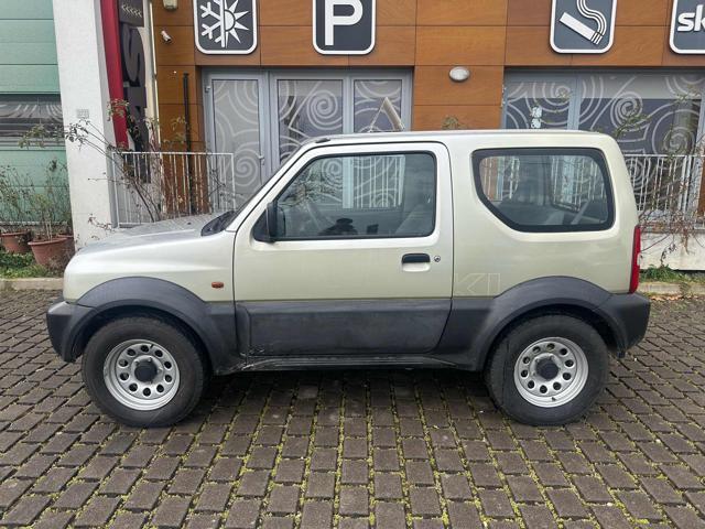 SUZUKI Jimny 1.3i 16V cat 4WD JLX