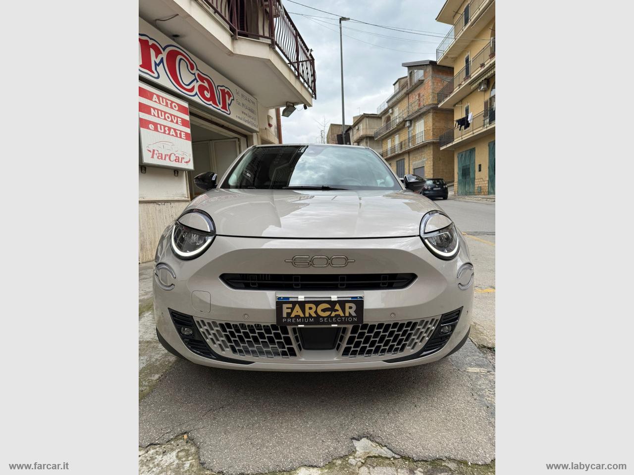 FIAT 600 Hybrid 110 CV DCT MHEV La Prima II