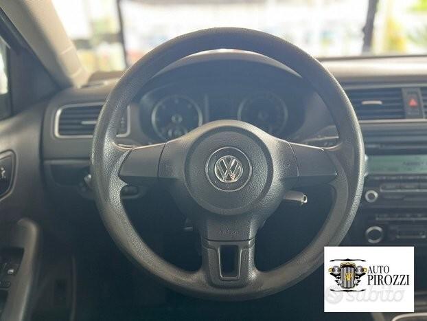 VW JETTA 1.6 TD del 2012con 168000KM