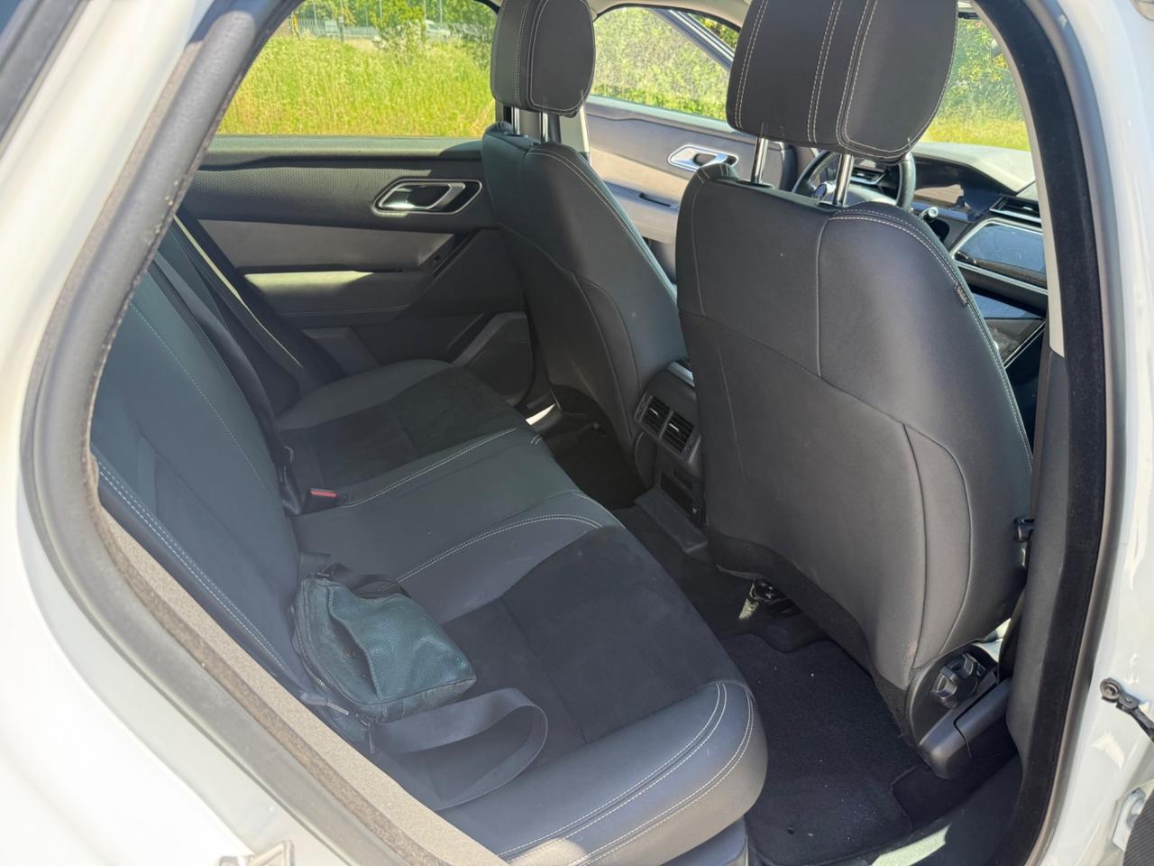 Land Rover Range Velar 2.0 TD4 180 CV R-Dynamic HSE