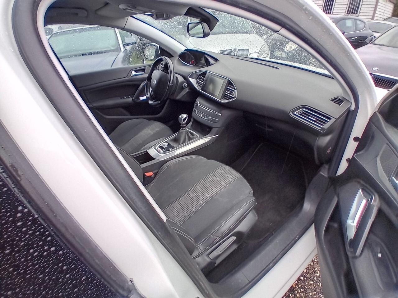 Peugeot 308 BlueHDi 130 SW Allure finanzio