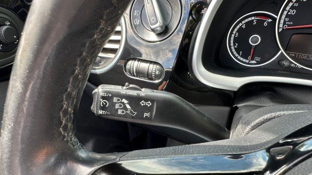 VOLKSWAGEN Maggiolino Cabrio 1.6 TDI Design