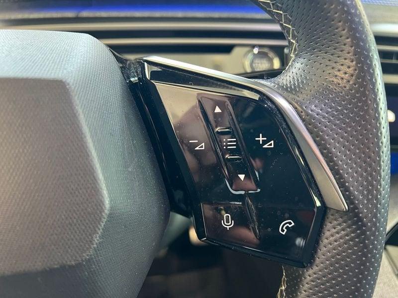 Peugeot e-3008 210cv 73 kWh GT