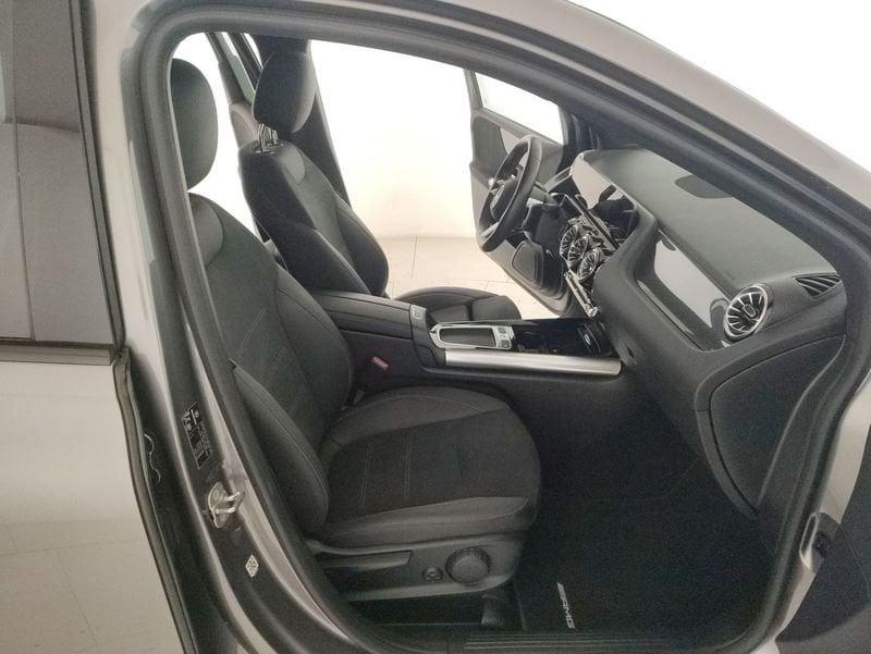 Mercedes-Benz Classe B B 180 AMG Line Advanced Plus auto