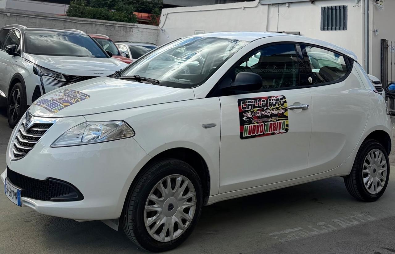 Lancia Ypsilon 0.9 Natural Power 84 Cv