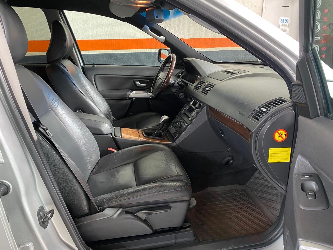 Volvo XC 90 XC90 2.4 D5 AWD