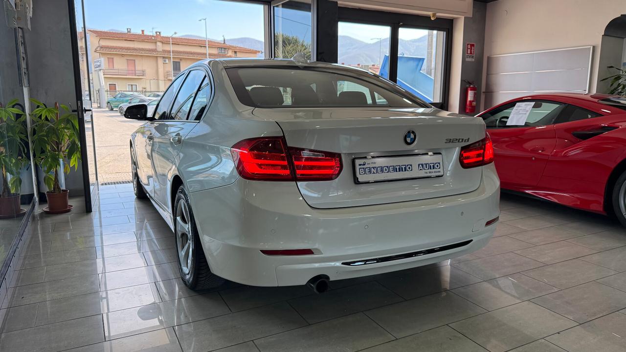 BMW 320 D SPORT BERLINA