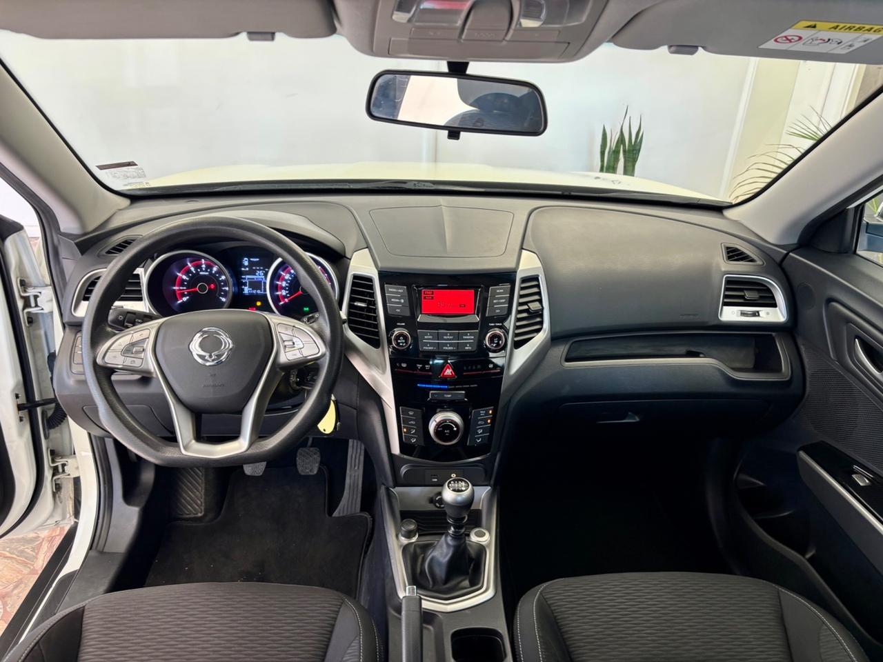 Ssangyong Tivoli 1.6 2WD Be
