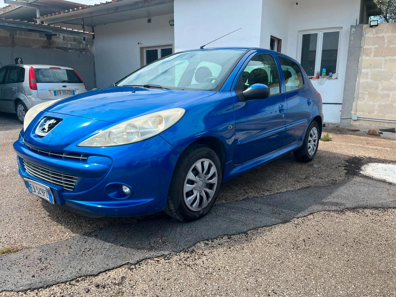 Peugeot 206 Plus 1.4 70CV Tagliandata