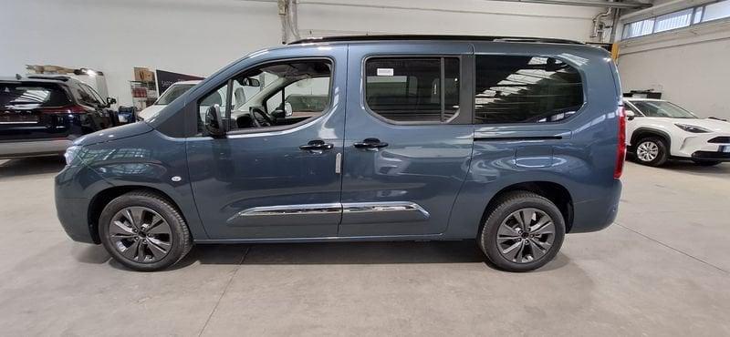 Toyota Proace City Verso Luxury 7 posti 1.5 130cv automatico L2 passo lungo