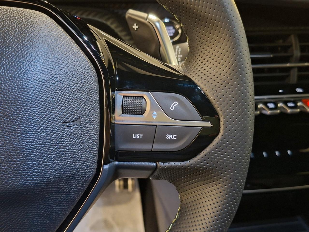 Peugeot 208 1200 mhev Hybrid 136CV GT e-DCS6 Km.0