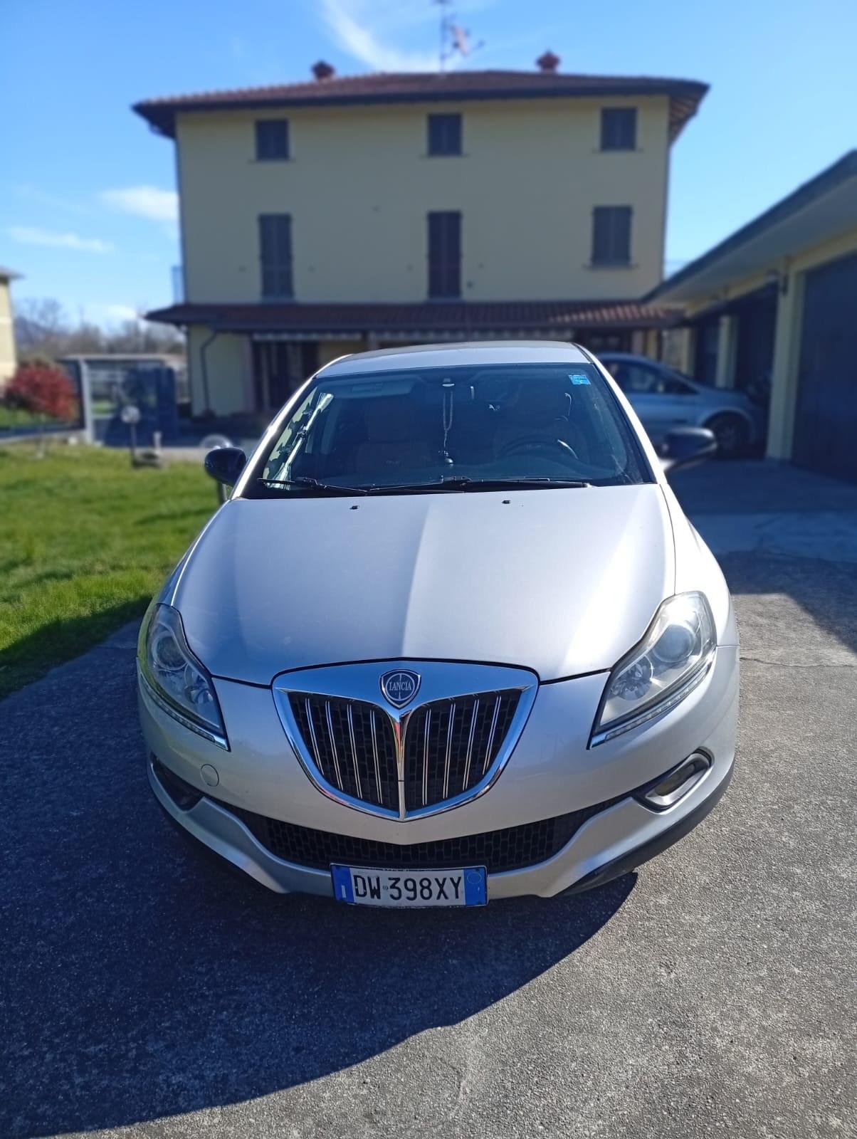 Lancia Delta 1.6 MJT DPF Platino