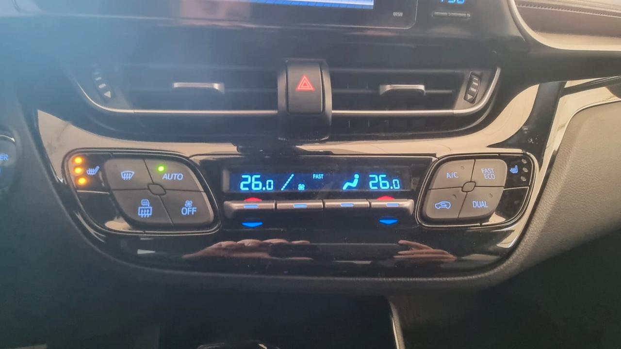 Toyota C-HR 1.8 Hybrid E-CVT Lounge
