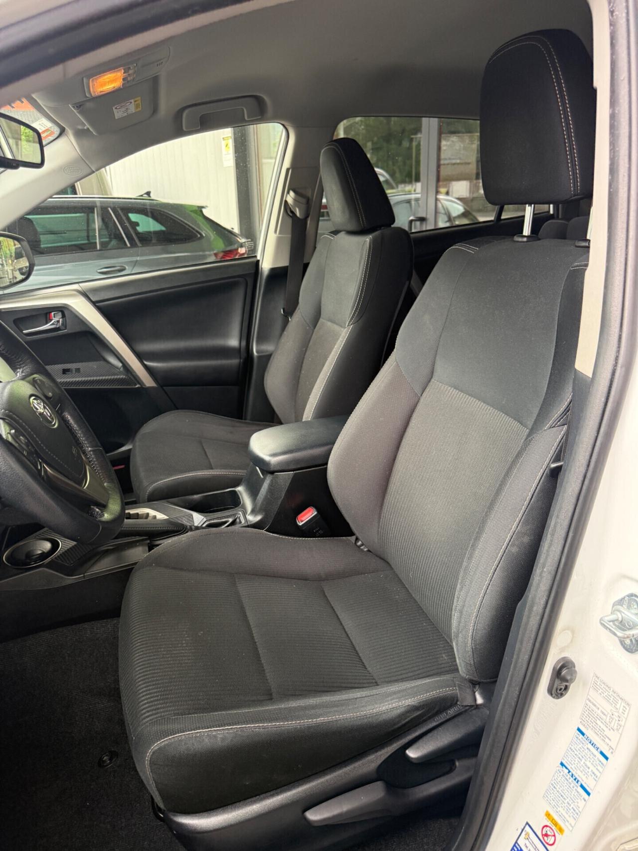 TOYOTA RAV4 2.0 D-4D 4WD STYLE 4X4