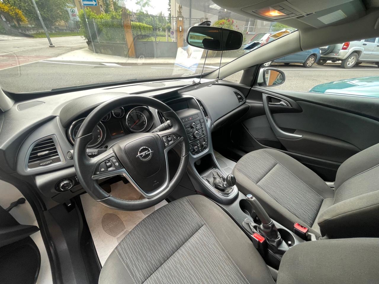 Opel Astra GTC 1.7 CDTI 110CV S&S 3 porte Cosmo