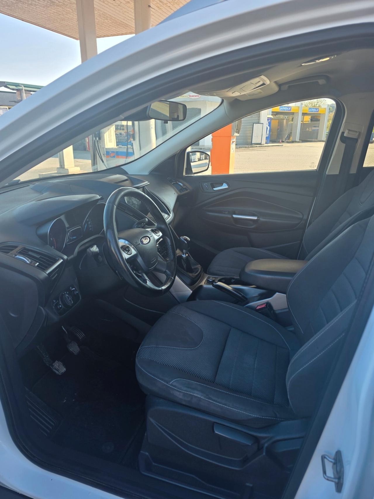 Ford Kuga Titanium km certificati