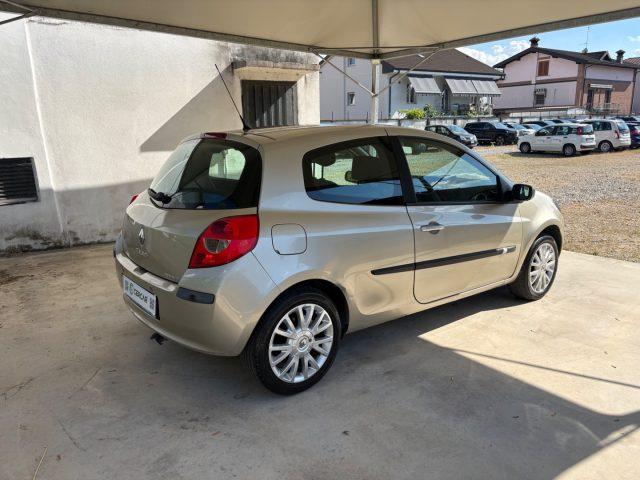 RENAULT Clio 1.6 16V 3 porte GANCIO TRAINO OK NEOPATENTATO
