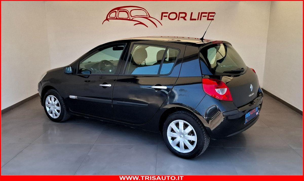 RENAULT Clio 1.5 Dci Rip Curl 5p NEOPATENTATI