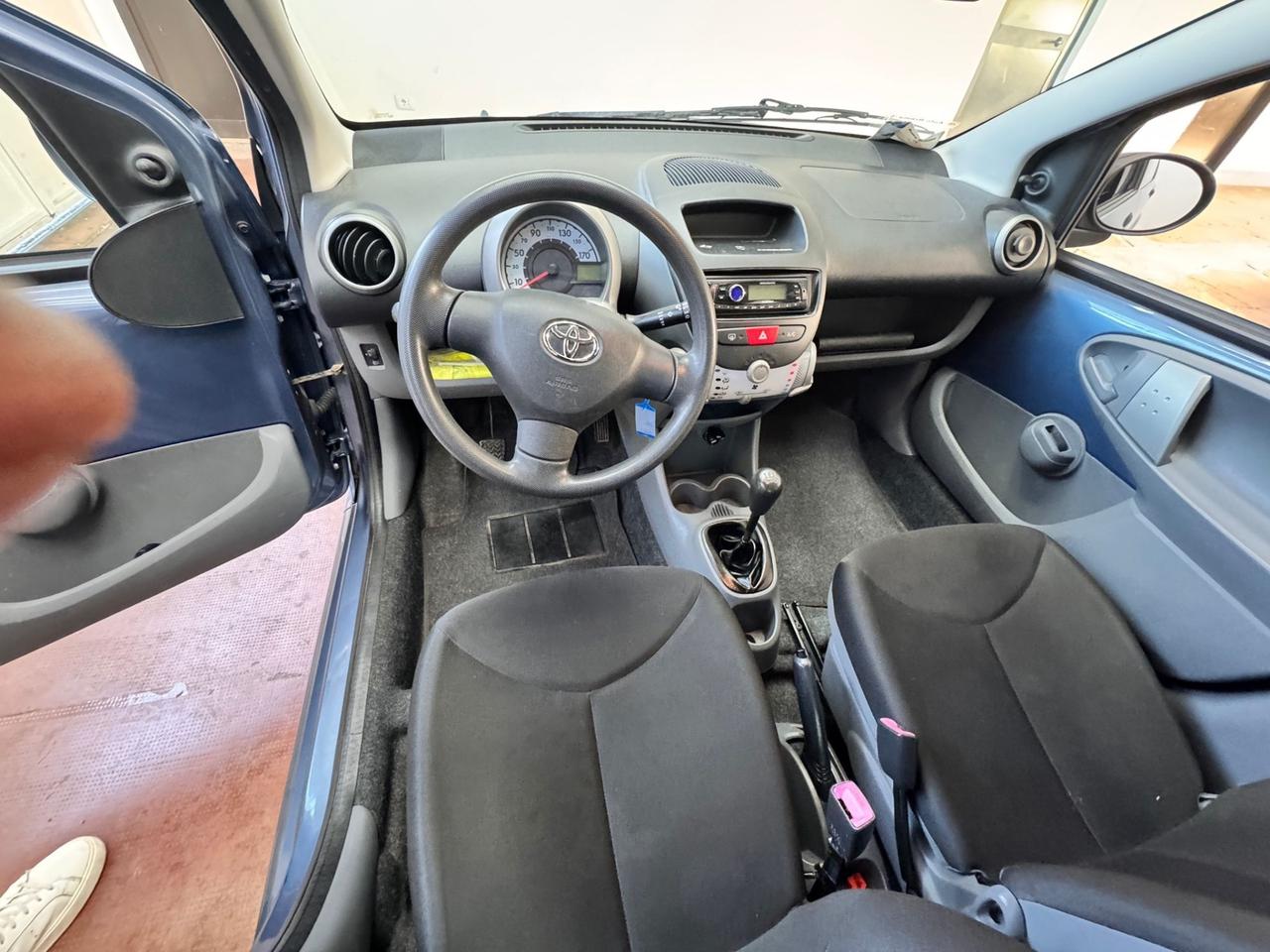 Toyota Aygo 1.0 benzina